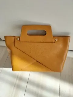 キャメル ハンドバッグ