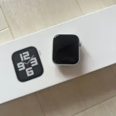 Apple Watch SE 第2世代 GPSモデル 40mm シルバー