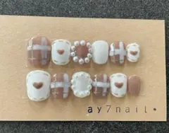 ハートネイルチップ　チェック柄　カフェラテネイル　ガーリー　ベリーショート