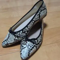 Menue パイソン柄 パンプス 26.5cm