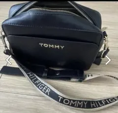 TOMMY HILFIGER ショルダーバッグ ブラックのサムネイル