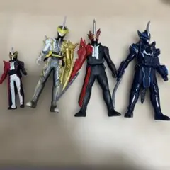 仮面ライダーセイバー4体セット