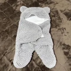 クマ耳付きフリースおくるみ