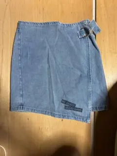 デニムスカート刺繍付き