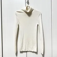 ユニクロ UNIQLOタートルネック ニット 白ニット ホワイト Mサイズ