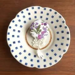 ハンドメイド　ブローチ　花柄　パープル　ケミカルレース　ホワイト　可愛い
