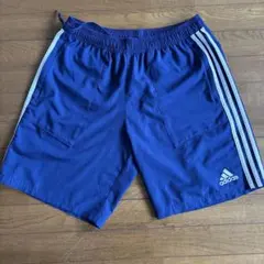 adidas ネイビー ハーフパンツ 3本ライン