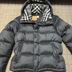【極美品・希少】BURBERRY ダウンジャケット ブラック　ハンガータグ付き
