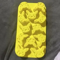 ポケモンアイストレー　ピカチュウ　ポケモンセンター