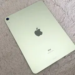 こと様専用 iPad Air 5th256gb 画面割れバッテリー残量90.5% - メルカリ