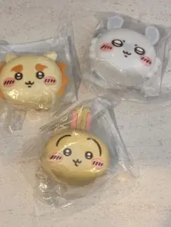 ちいかわ　おかおミニシリコンポーチ