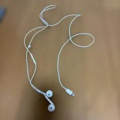 Lightningコネクタ 有線イヤホン ホワイト