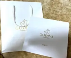 GODIVA あまおう苺クッキー缶 ショップ袋付きのサムネイル