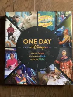 洋書　One Day at Disney