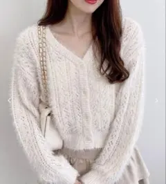 イング　フェザーヤーン透かし柄ニットカーディガン　新品未使用タグ付き