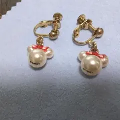 DISNEY ミッキー型パールイヤリング　2セット
