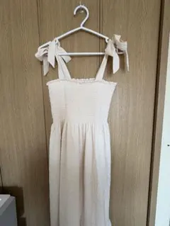 キャミワンピース リボン付き クリーム色 F