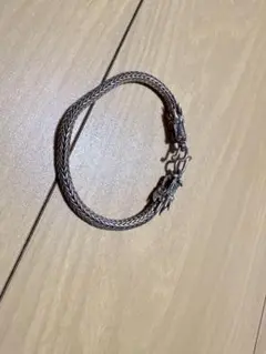 レア⭐︎値下げ可能⭐︎早い者勝ち⭐︎編み込みデザイン ブレスレット ドラゴン留め具