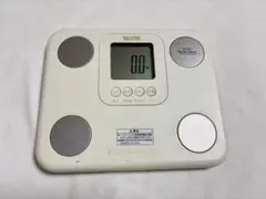 タニタの体組織型　中古 2025年最新】中古 tanita 体組成計の人気アイテム - メルカリ