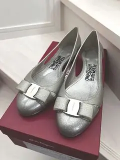 Ferragamoフェラガモラバーシルバーシューズ Ferragamoフェラガモラバーシルバーシューズ