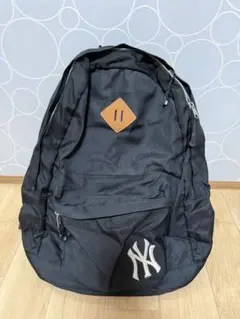 リュック　バックパック　黒　NYロゴ付き