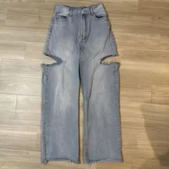 サイドカットアウト デニムパンツのサムネイル