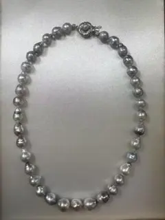 大粒9-11mm存在感抜群パールネックレス