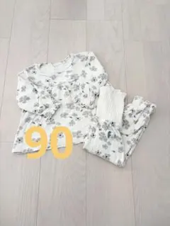 バースデイ　花柄 ベビー パジャマ 上下セット　90