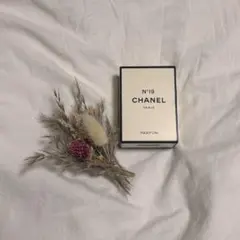 【新品 未使用】CHANEL N°19 香水