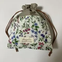 1 花柄巾着袋