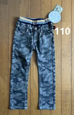 ☆未使用☆110㎝ 迷彩カーキ ストレッチパンツ