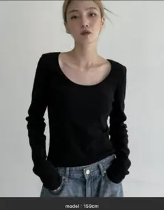 【BLACKUP】エディルUネックセミクロップ長袖Tシャツ