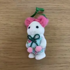 シルバニア　マシュマロネズミの赤ちゃん　さくらんぼ