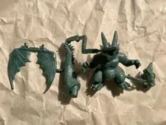 貴重 甲竜伝説ヴィルガスト ダークドラゴン フィギュア 未組立 甲竜伝説ヴィルガスト ダークドラゴン 未切り 未組立 塩ビ フィギュア