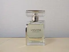 ほぼ満量 ヴェルサーチ　ヴァニタス 100ml オーデトワレ ほぼ満量 ヴェルサーチ ヴァニタス 100ml オーデトワレ - メルカリ