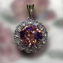 ⑦花クリスタル　ネックレストップ　ペンダント ジルコニア