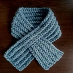 男女兼用 ショートマフラー　ブルー　手編み ミニマフラー