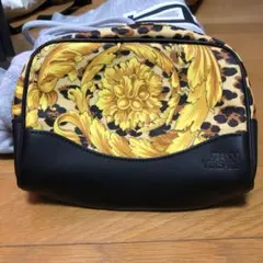 ヴェルサーチ　ポーチのサムネイル