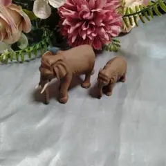 バンダイ　世界自然動物　ゾウ 親子 フィギュア 2体セット　カプセルトイ