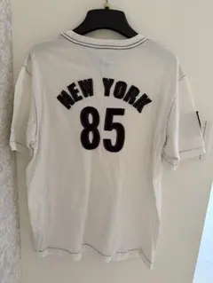 Tommy Hilfiger ホワイトTシャツNEW YORK 85