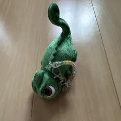 パスカル　ディズニーランド　キーホルダー　ラプンツェル