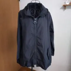 マウンテンパーカー 黒　M-L