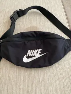 NIKEボディバック