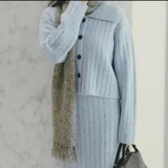 タグ付き　ナチュラルビューティーベーシック スパンコールラメニットセットアップ