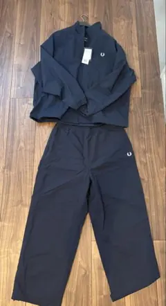 BEAMS別注 FRED PERRY セットアップ 2025年2月購入 黒 L - メルカリ