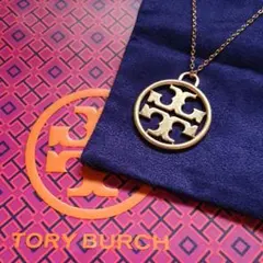 TORY BURCH　デカ ロゴ ネックレス ゴールドカラー