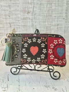 オランダハートゴブラン生地♡刺繍のｌ字ファスナー長財布♡