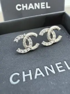 CHANEL シャネル CCロゴ クリスタル シルバー　美品