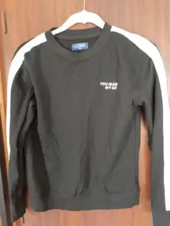 西松屋　クラッシック　KIDS黒のトレーナー160