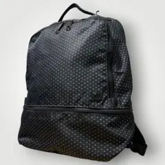 極美品 ルルレモン シティアドベンチャー バックパック リュックサック ブラックのサムネイル